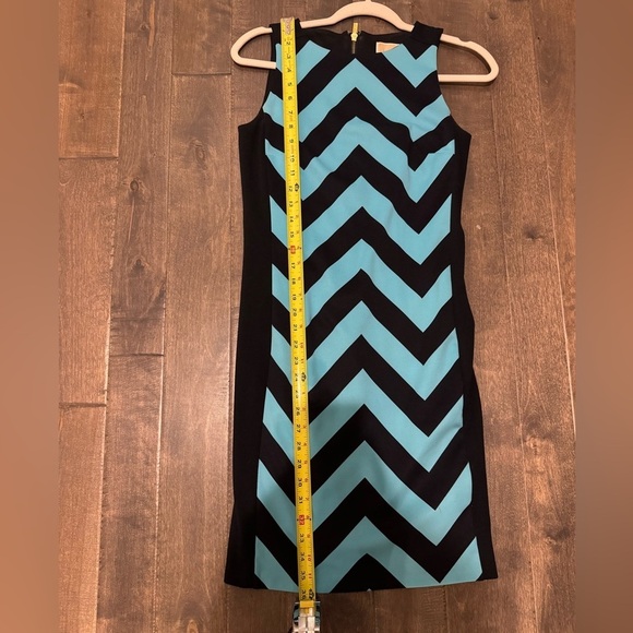 Michael Kors Chevron Sheath Dress Size 0 Aqua Navy Exposed Gold Zipper - Picture 10 of 10